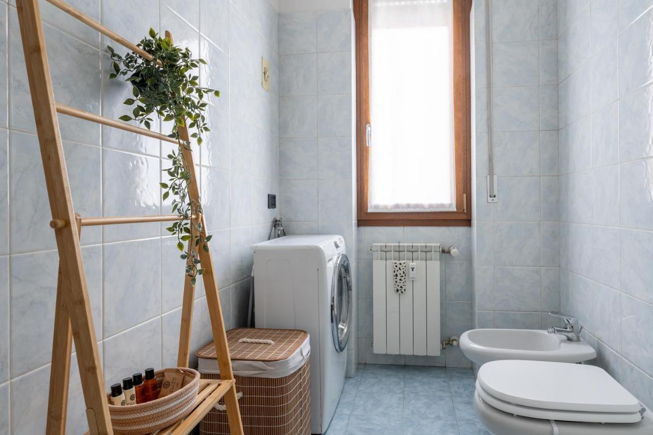 San Siro Big House Wifi Netflix Free Parking Apartment Milan Bagian luar foto