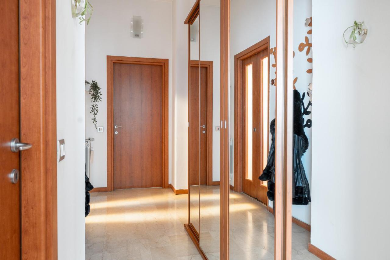 San Siro Big House Wifi Netflix Free Parking Apartment Milan Bagian luar foto